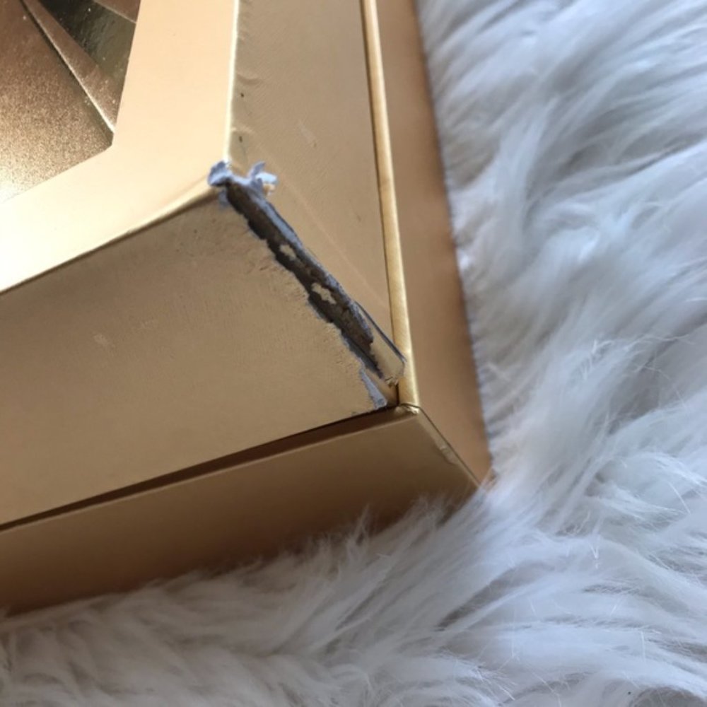 REMY MARTIN XO Red/ Gold Empty Gift Box - Picture 4 of 11
